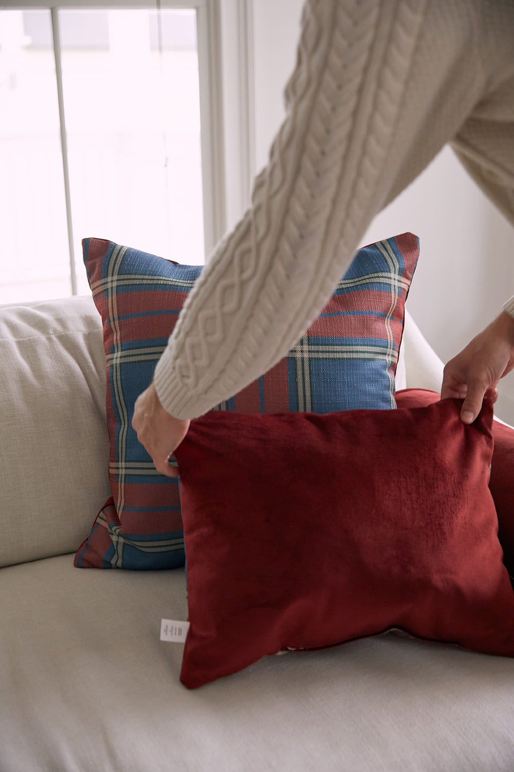 Fa la la la Bell Garland Lumbar Pillow – Sewing Down South